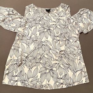 Worthington Women’s Flare Top Size L